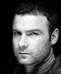Miss Bobby_Liev Schreiber